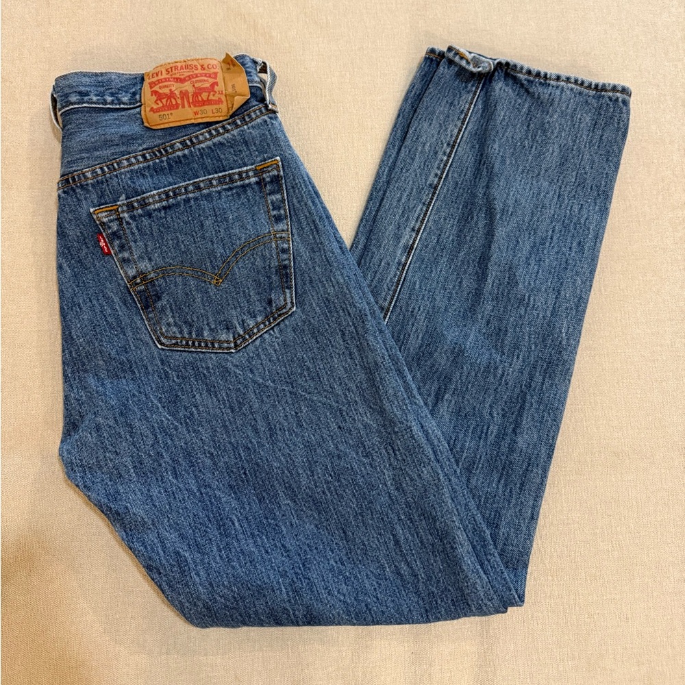 Levi's Iconic 501 Vintage Straight-Leg Denim Jeans in Blue with Red Tag